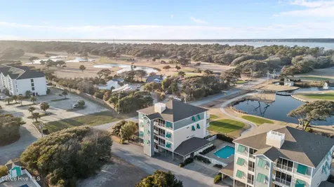 112 Oakleaf Drive Pine Knoll Shores NC 28512