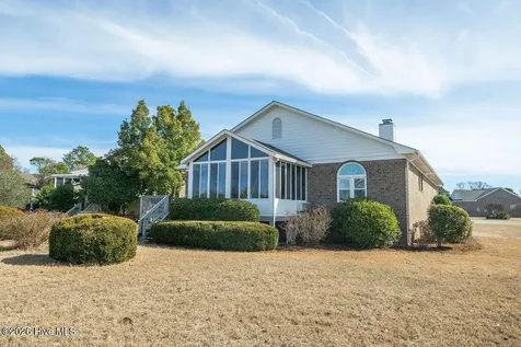 302 Colony Green Court Wilmington NC 28412