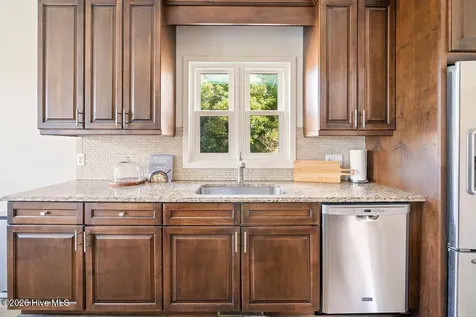 302 Colony Green Court Wilmington NC 28412
