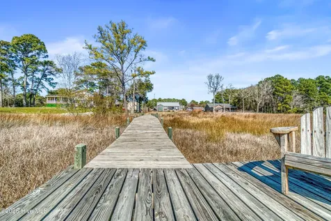 266 Ennett Lane Sneads Ferry NC 28460