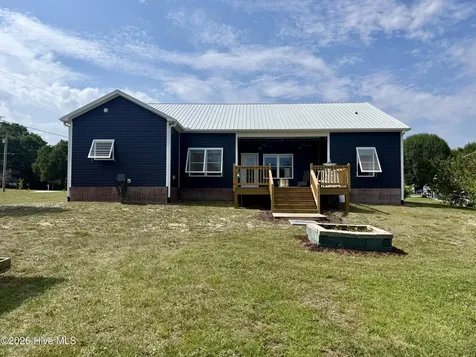 266 Ennett Lane Sneads Ferry NC 28460