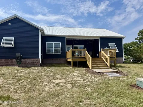 266 Ennett Lane Sneads Ferry NC 28460