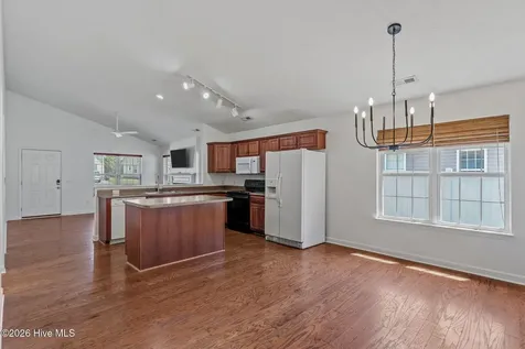 5014 N Hampton Drive SE Southport NC 28461