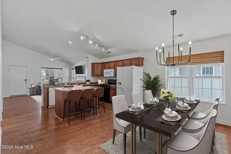 5014 N Hampton Drive SE Southport NC 28461