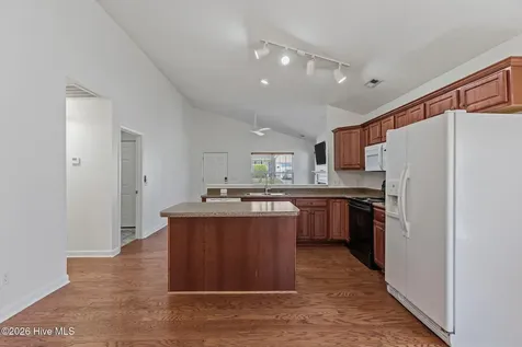 5014 N Hampton Drive SE Southport NC 28461