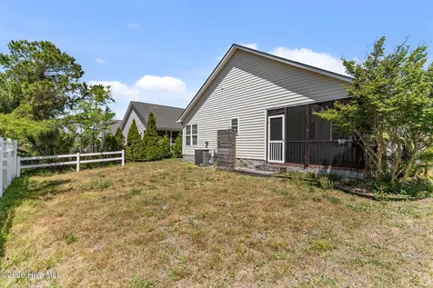 5014 N Hampton Drive SE Southport NC 28461