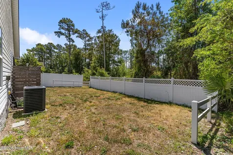 5014 N Hampton Drive SE Southport NC 28461