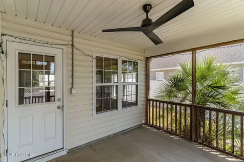 5014 N Hampton Drive SE Southport NC 28461
