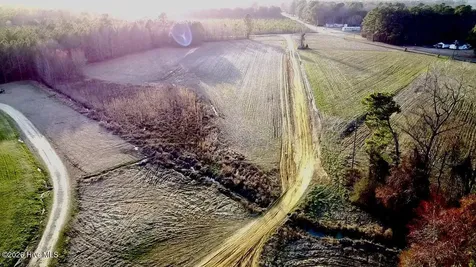 3777 Elkton Road Clarkton NC 28433