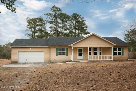 381 Nc Highway 172 Hubert NC 28539