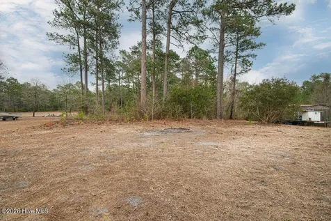 381 Nc Highway 172 Hubert NC 28539