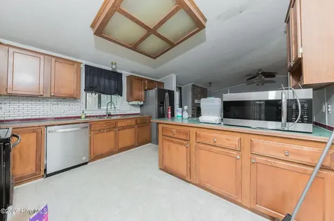 210 Creek Bank Drive New Bern NC 28560