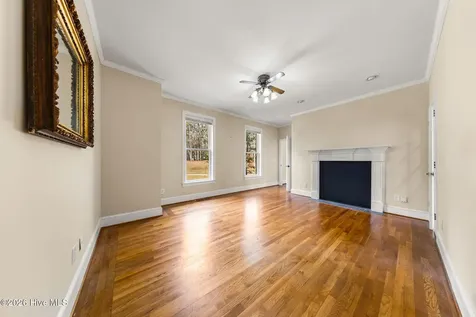 6465 Walden Pond Lane Southport NC 28461