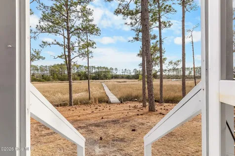 6465 Walden Pond Lane Southport NC 28461