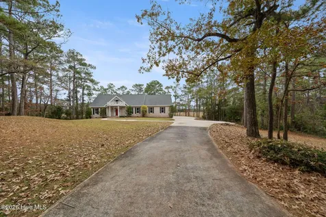 6465 Walden Pond Lane Southport NC 28461
