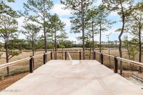 6465 Walden Pond Lane Southport NC 28461