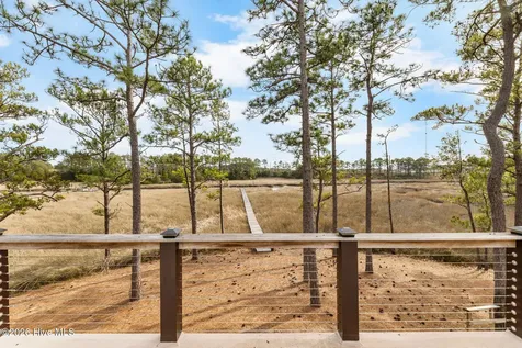 6465 Walden Pond Lane Southport NC 28461