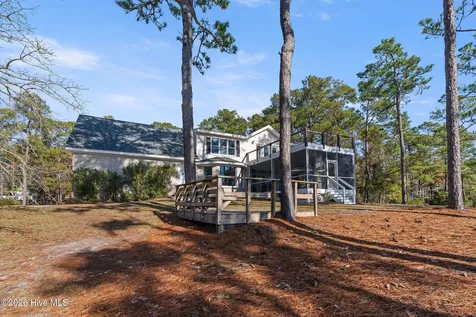 6465 Walden Pond Lane Southport NC 28461