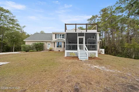6465 Walden Pond Lane Southport NC 28461