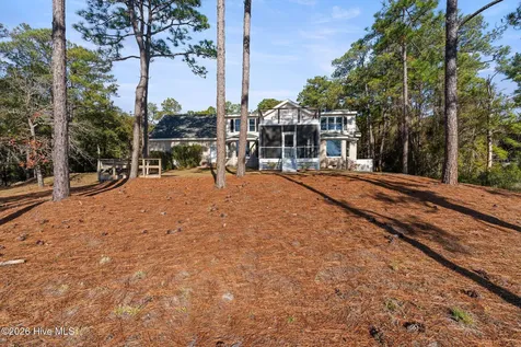 6465 Walden Pond Lane Southport NC 28461
