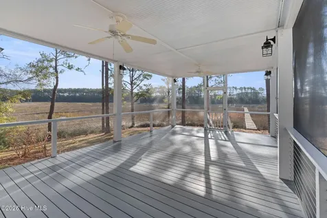 6465 Walden Pond Lane Southport NC 28461