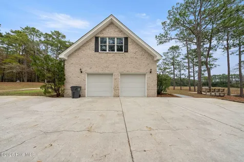 6465 Walden Pond Lane Southport NC 28461