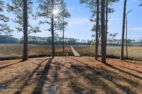 6465 Walden Pond Lane Southport NC 28461