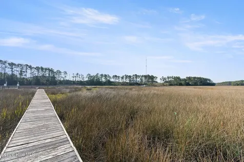 6465 Walden Pond Lane Southport NC 28461