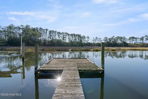 6465 Walden Pond Lane Southport NC 28461