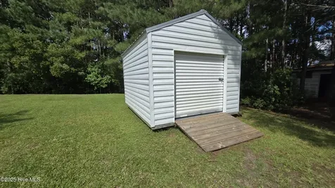108 Willowbend Drive Burgaw NC 28425