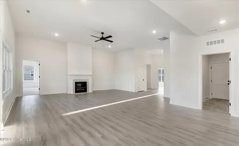 263 Nellie Lane Swansboro NC 28584
