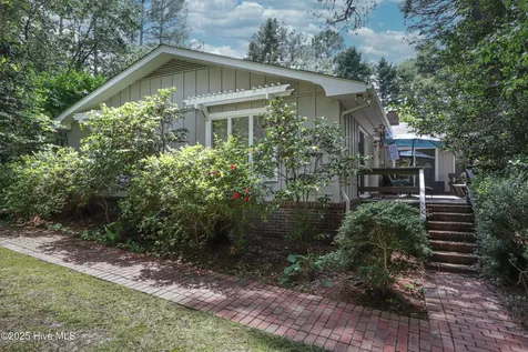 1 Collett Lane Pinehurst NC 28374