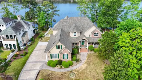 105 Back Creek Court Hertford NC 27944