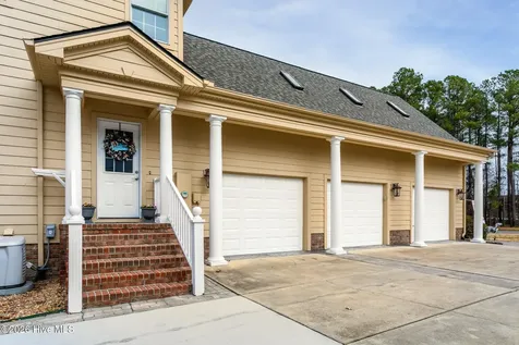 105 Back Creek Court Hertford NC 27944