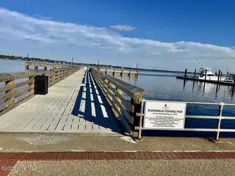306 River Walk New Bern NC 28560
