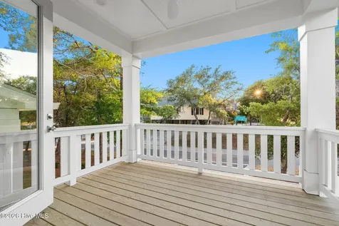98 SE 43rd Street Oak Island NC 28465