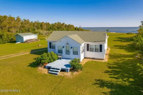 2524 Cedar Island Road Cedar Island NC 28520