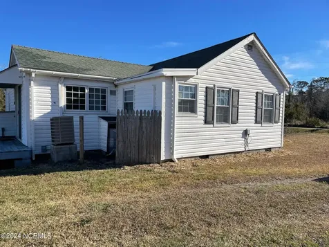 2524 Cedar Island Road Cedar Island NC 28520