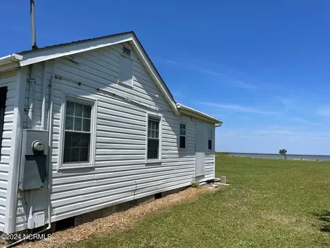 2524 Cedar Island Road Cedar Island NC 28520