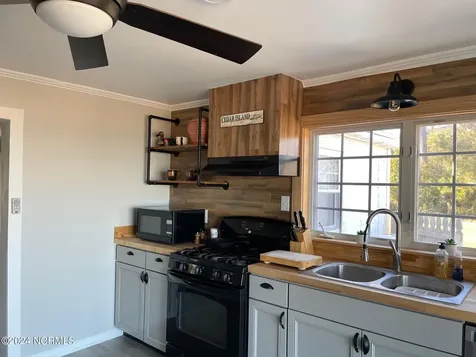 2524 Cedar Island Road Cedar Island NC 28520