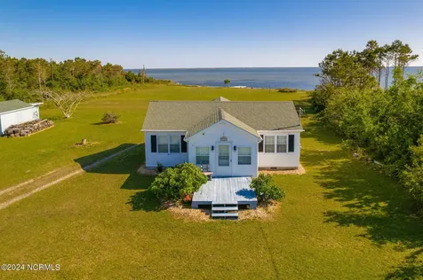 2524 Cedar Island Road Cedar Island NC 28520