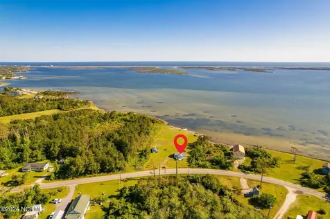 2524 Cedar Island Road Cedar Island NC 28520