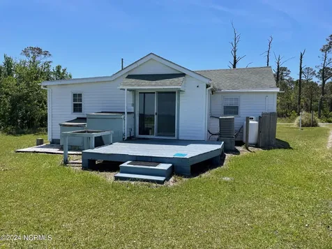 2524 Cedar Island Road Cedar Island NC 28520