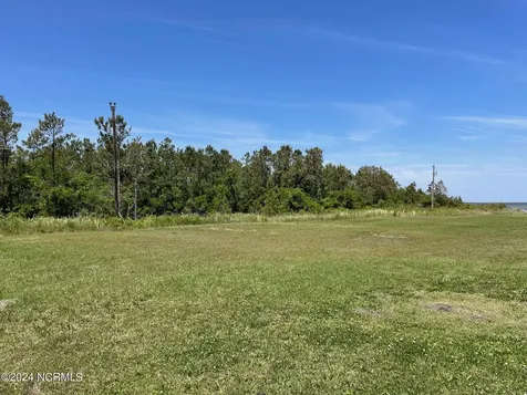 2524 Cedar Island Road Cedar Island NC 28520