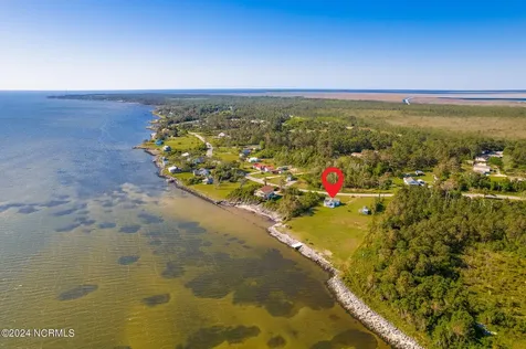 2524 Cedar Island Road Cedar Island NC 28520