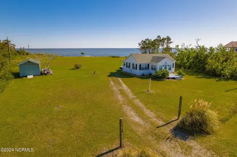 2524 Cedar Island Road Cedar Island NC 28520