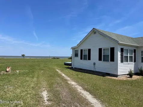 2524 Cedar Island Road Cedar Island NC 28520
