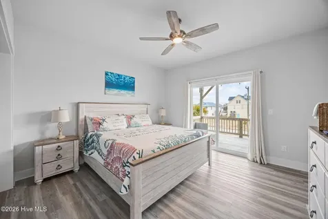 8020 8th Street Surf City NC 28445