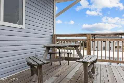 8020 8th Street Surf City NC 28445