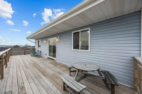 8020 8th Street Surf City NC 28445
